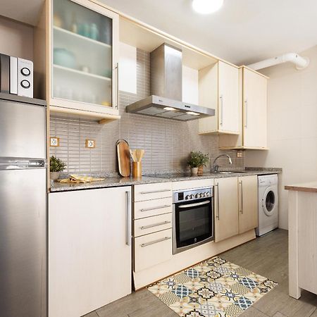 Uhc Els Pins Apartments Salou Kültér fotó