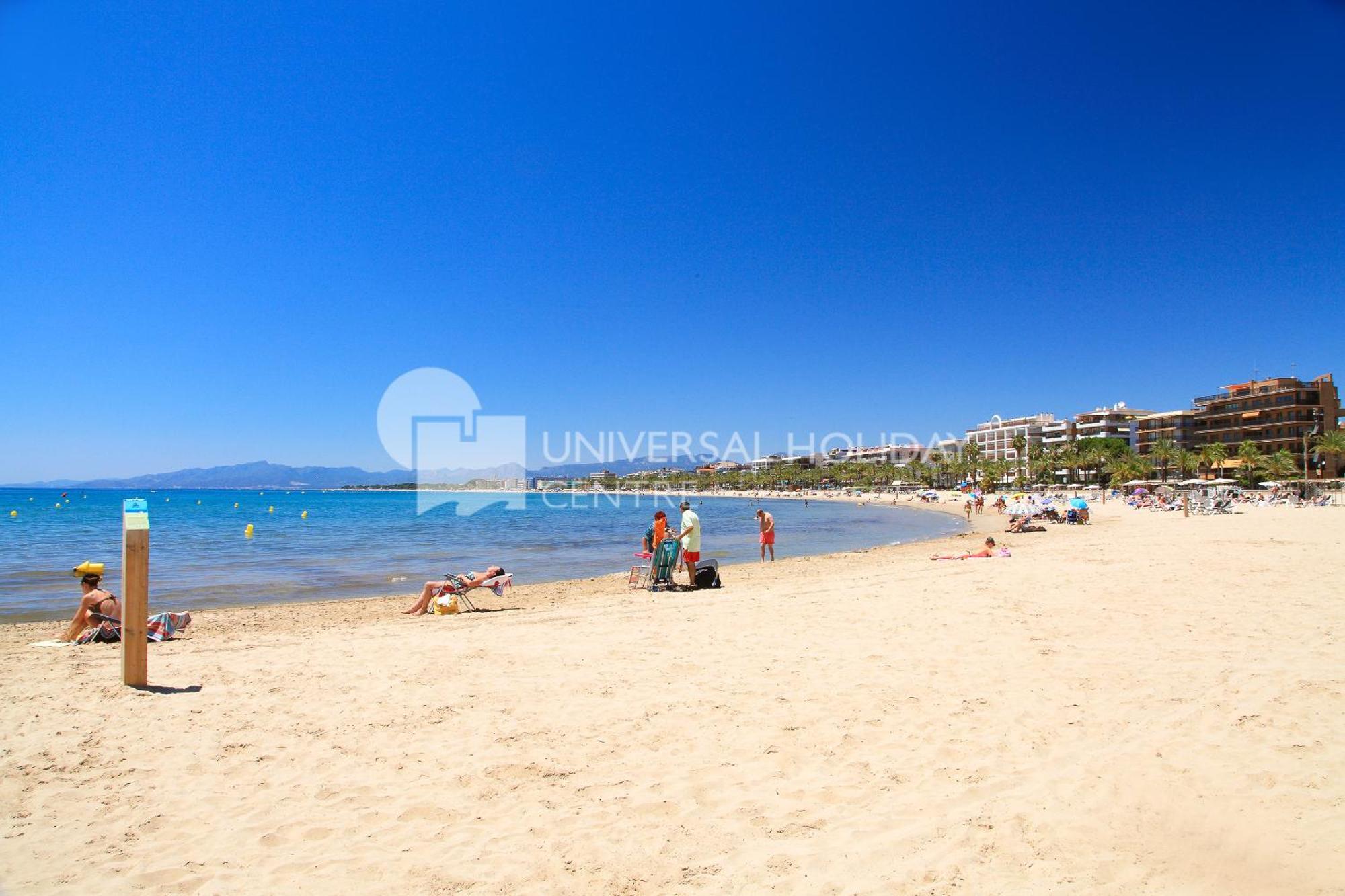 Uhc Els Pins Apartments Salou Kültér fotó