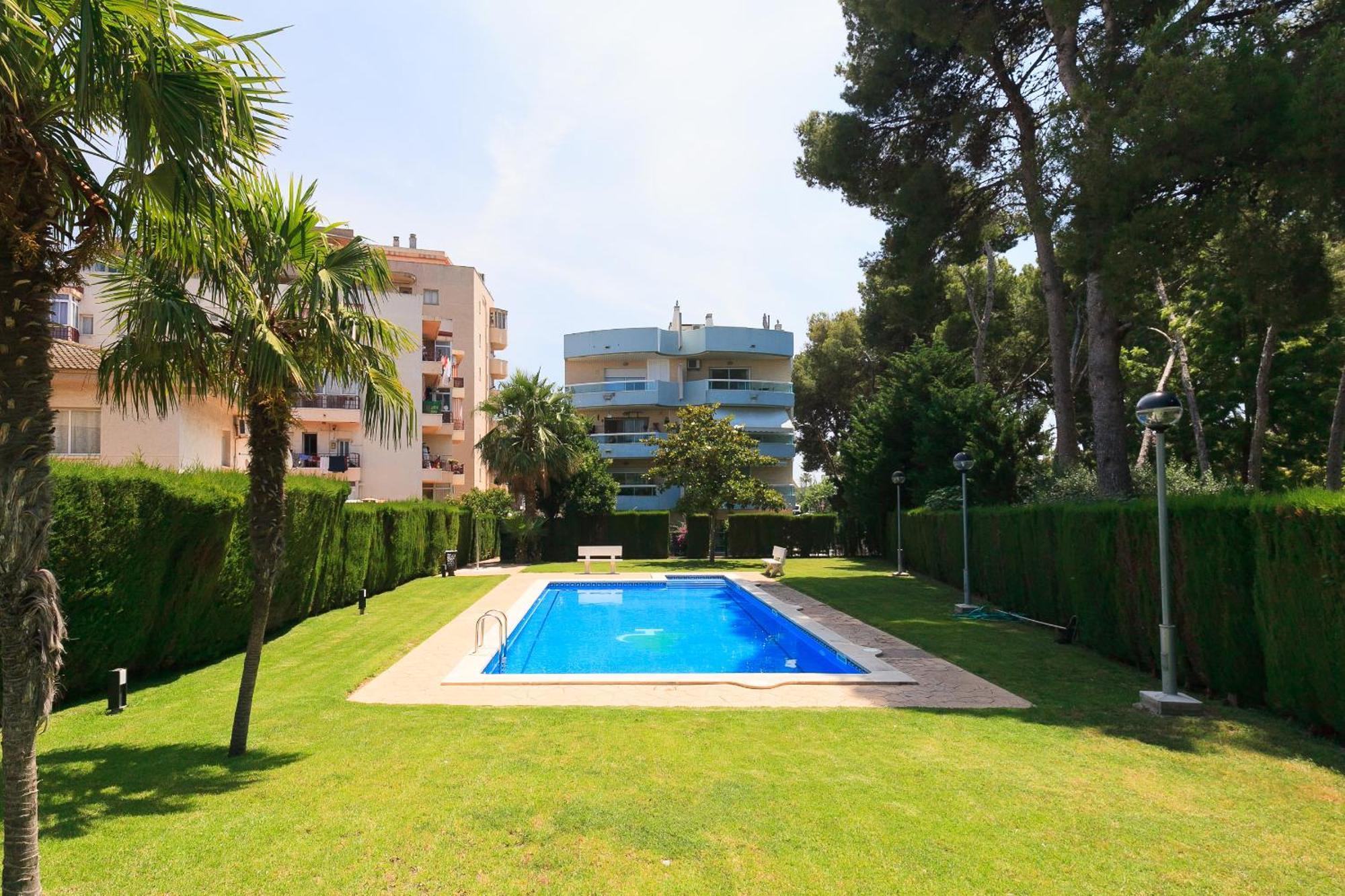 Uhc Els Pins Apartments Salou Kültér fotó